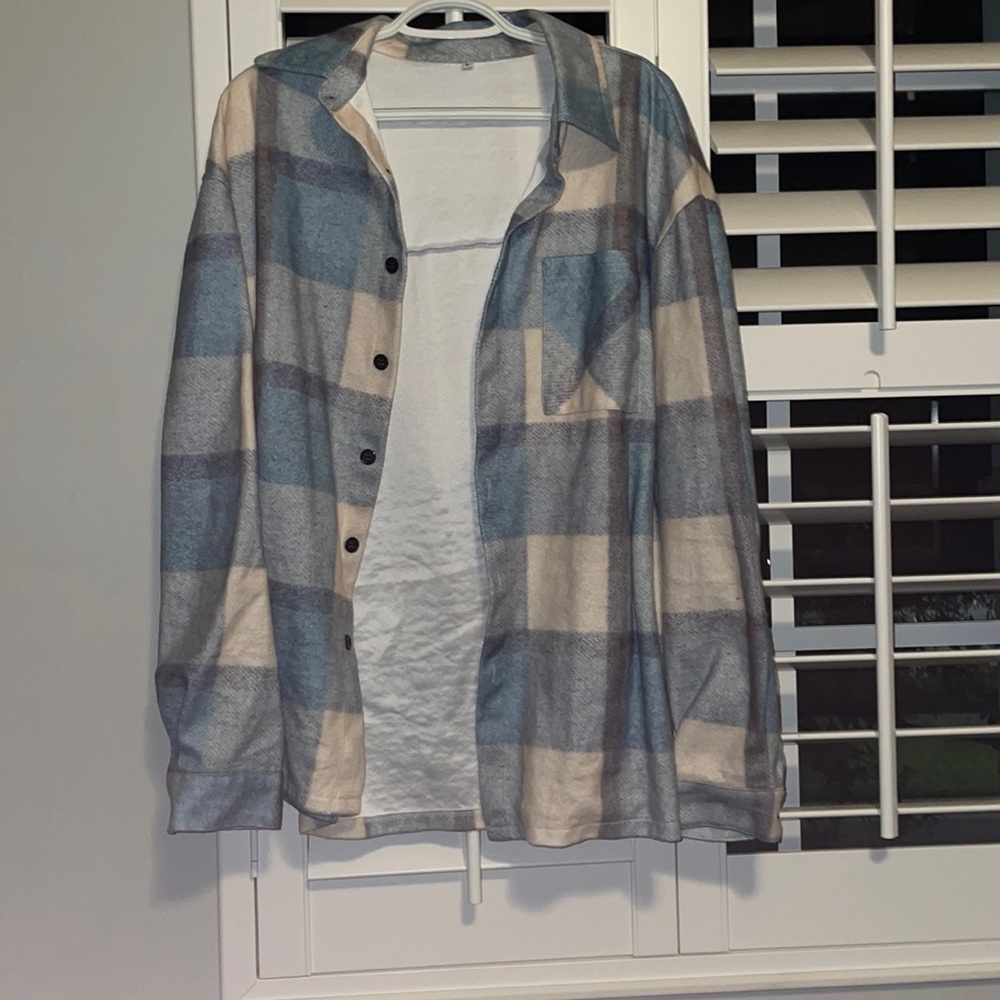 Blue/Light Grey/Beige Soft Flannel size Large